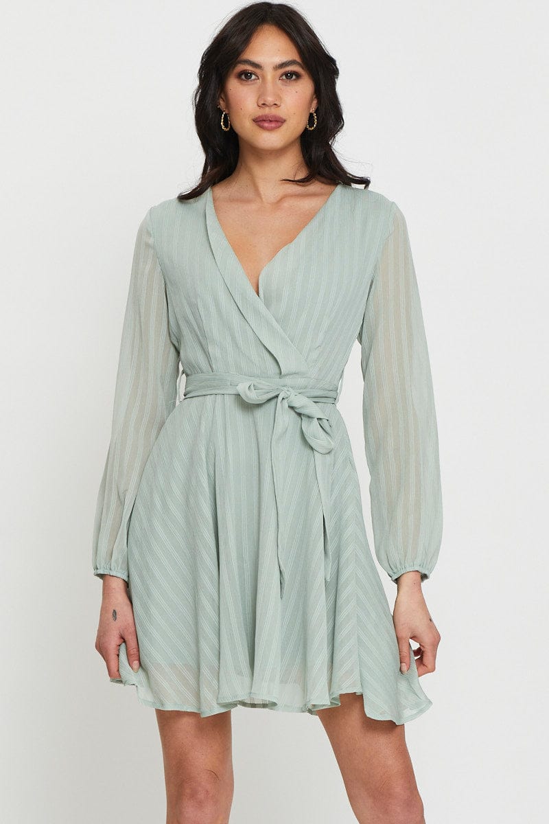 Green wrap dress sales long sleeve