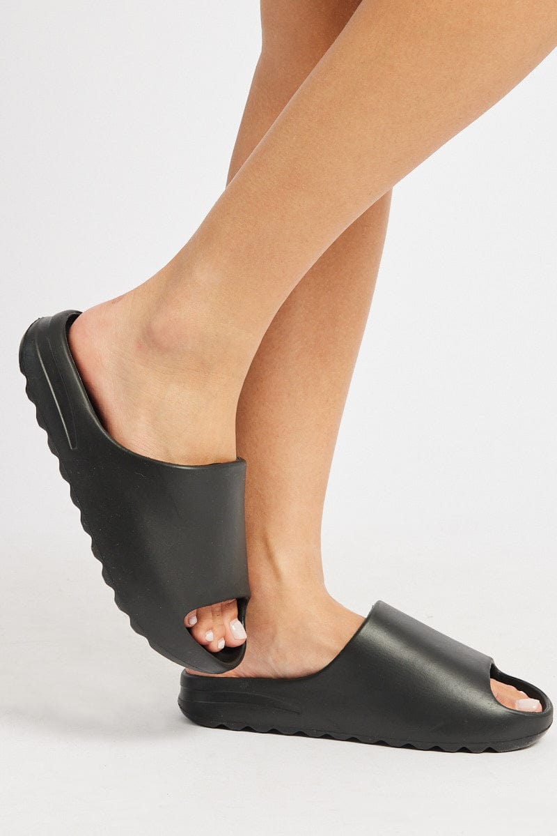 Black Chunky Moulded Slide for Ally Fashion