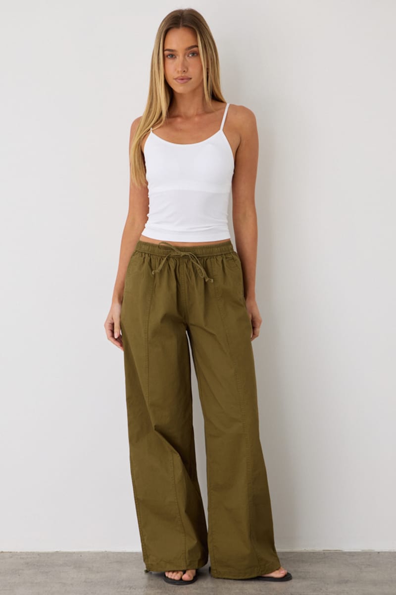 White Round Neck Seamless Cami for Ally Fashion