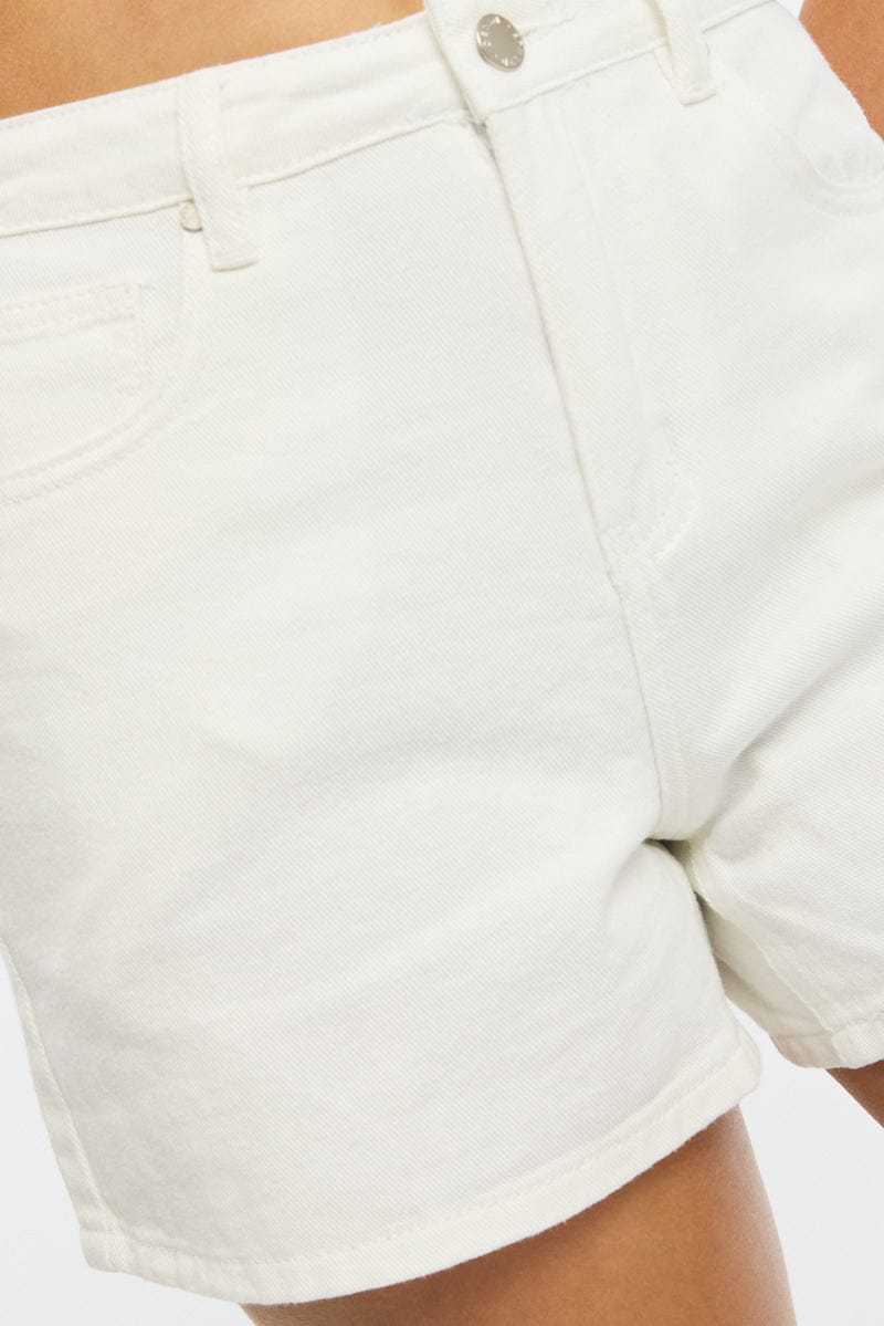White Relaxed Shorts Mid Rise for Ally Fashion