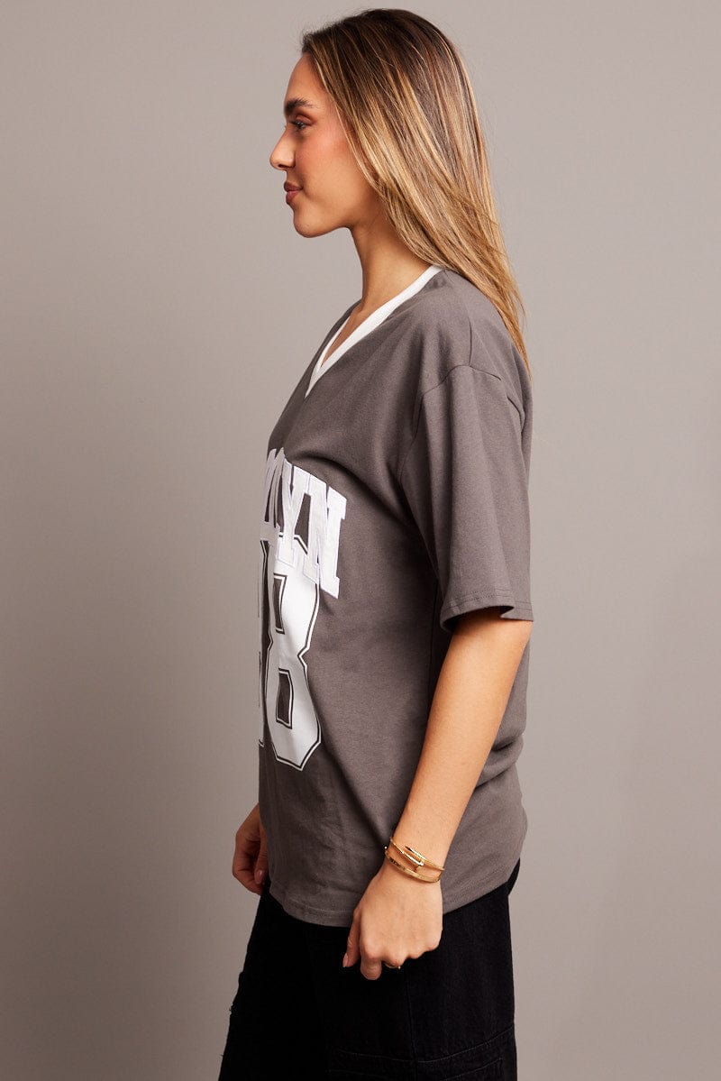 Grey Graphic Tee V Neck Short Sleeve for Ally Fashion