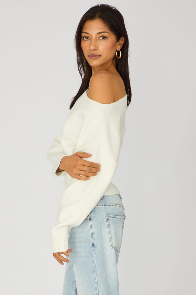 White Knit Top Off Shoulder Long Sleeve for Ally Fashion