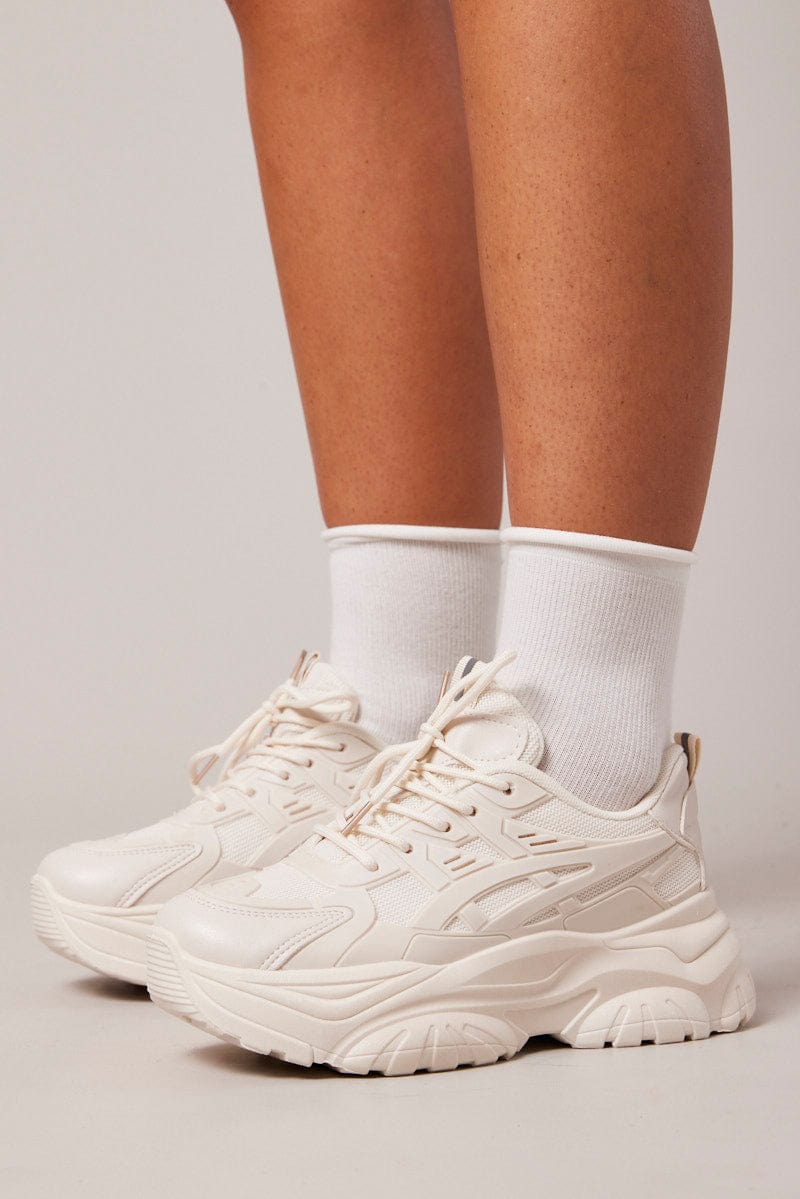 White Sneakers for Ally Fashion