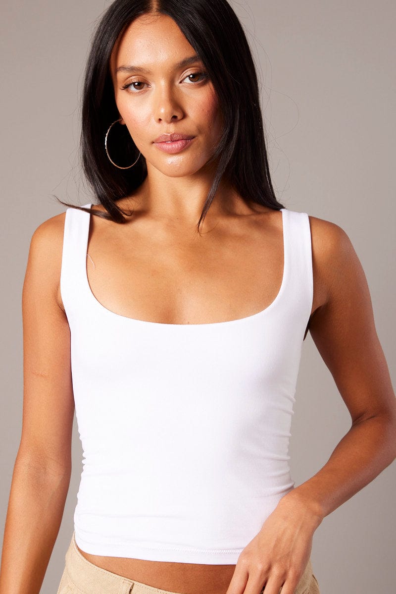 White Tank Top Sleeveless Scoop Neck Seamless Lined for Ally Fashion