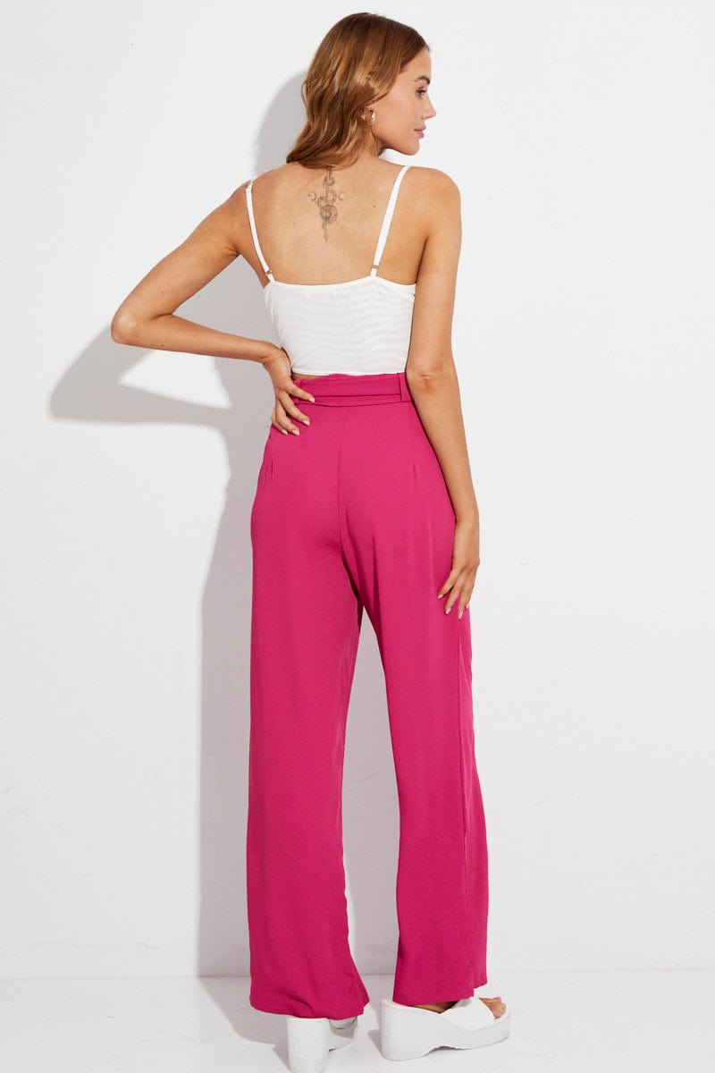 Truly a pair of HOT pants! <3 em  Fashion, Flattering fashion, Hot pink  pants