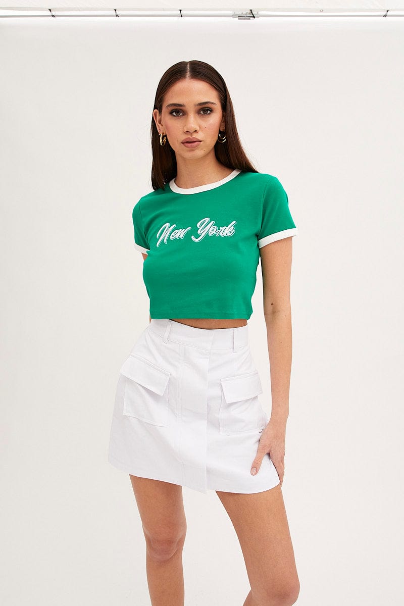 GRAPHIC TEE Green Baby Tee Short Sleeve Crew Neck Crop New York for Women by Ally