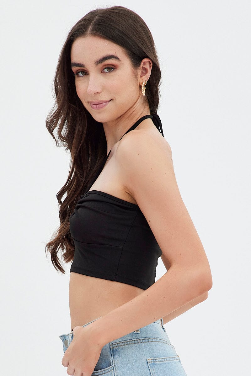 Keyhole clearance halter top