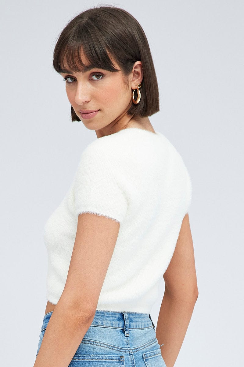 White short store sleeve sweater top