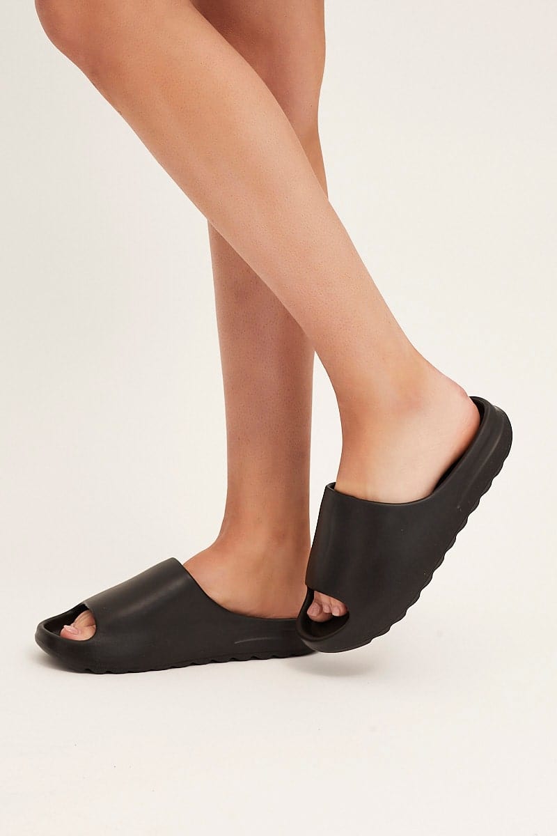 SHOES Black Chunky Moulded Slide for Women by Ally