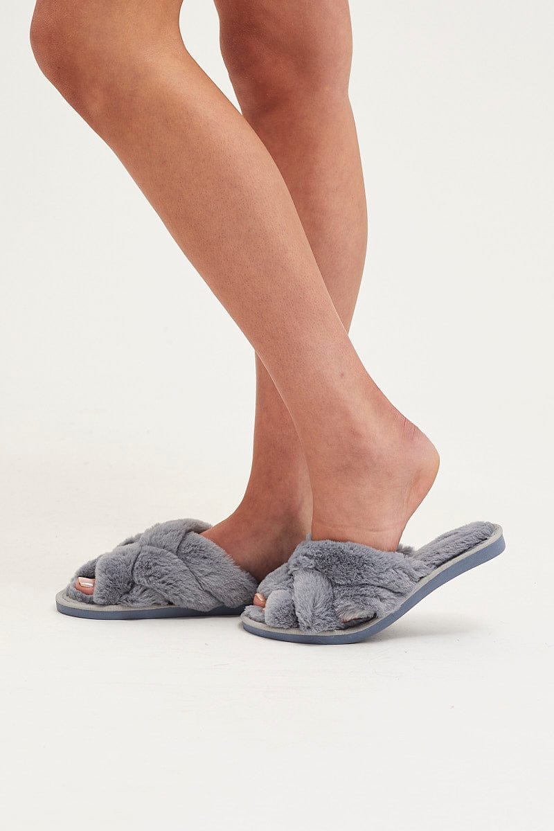 Faux fur grey online slippers